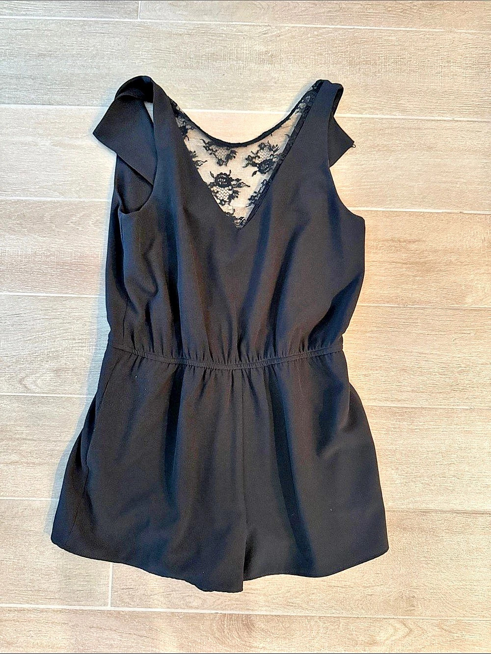 AQUA Black Lace Romper Size Medium Like New